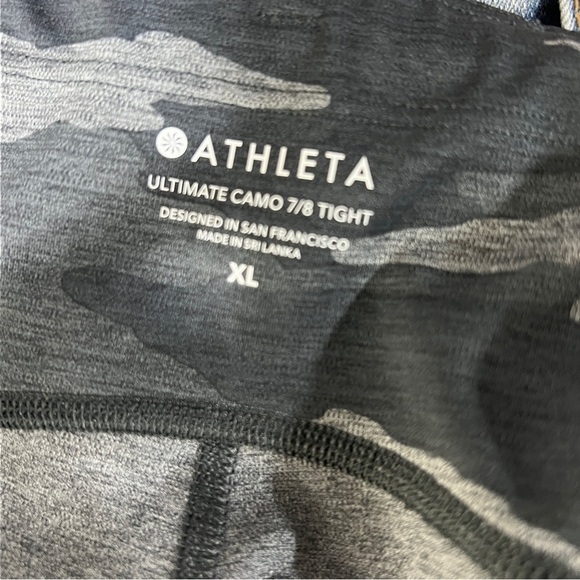 Athleta Camo Ultimate Stash Pocket Printed Capri Leggings Women's XL - Picture 5 of 5